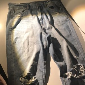 american eagle ripped mom jeans